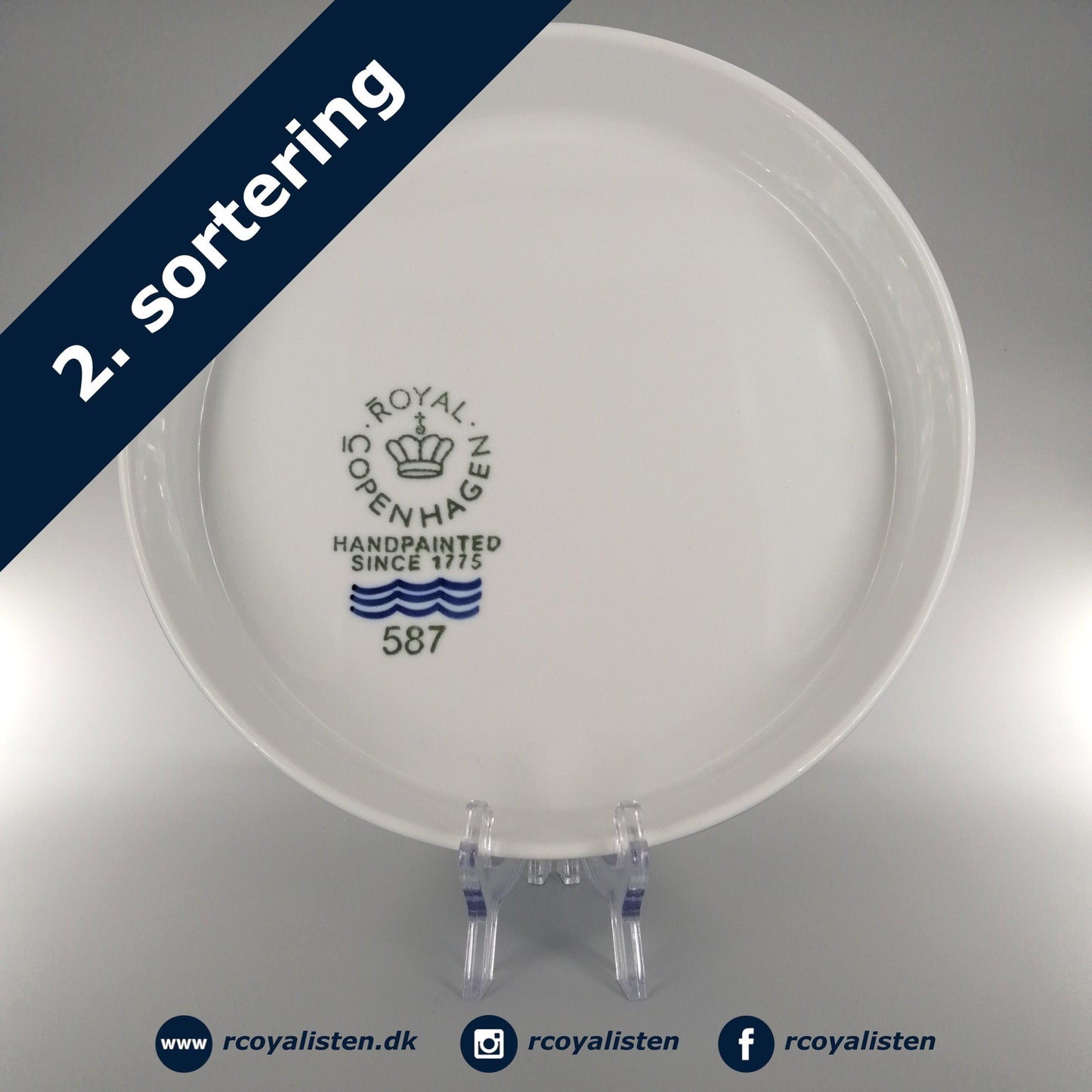 Royal Copenhagen Hvid Riflet Tærtefad (27 cm) - RCoyalisten.dk