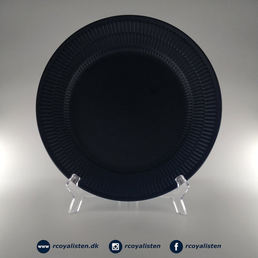 Blue Fluted Plate (27 cm)