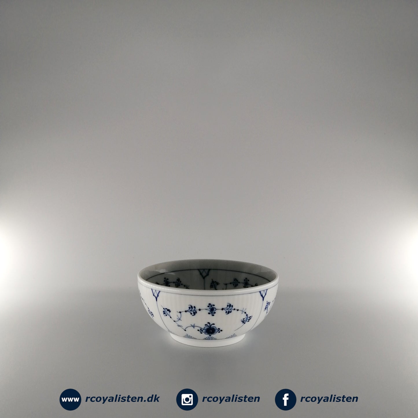 Blue Fluted Plain Bowl (13 cm / 47 cl)